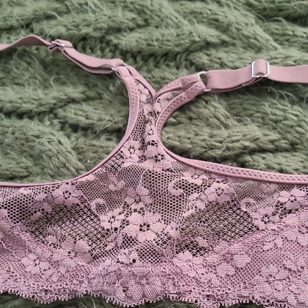 Women's Lace Trim Bra Set - Cocoa Colored Leopard and Cream & Nude Underwire 36C - Picture 3 of 5